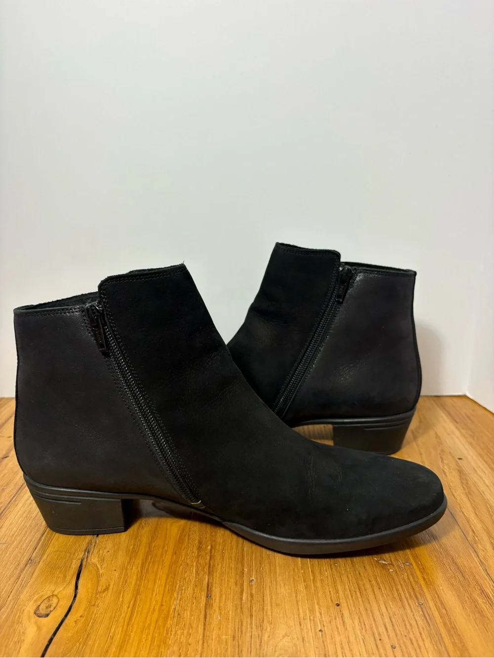 Hartjes XS || Walking Booties Black Suede 7.5